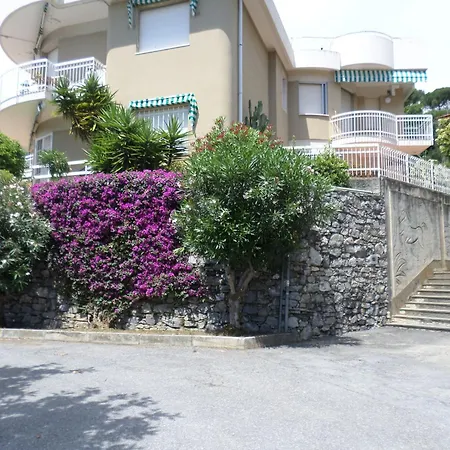 Ventoverde 2* Albenga